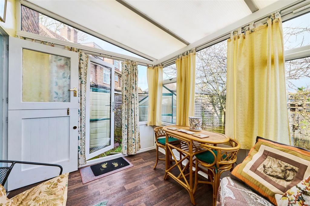 James Anderson - Dover House Road London SW15 5 AB