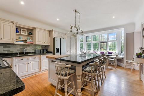 10 bedroom detached house for sale, Nursery Road, Walton on the Hill