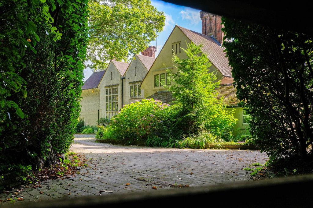 FAR END (EXTERNALS)- (7).jpg