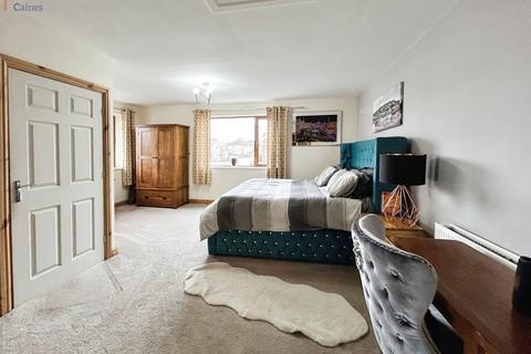 3 bedroom semi-detached house for sale, Bakers Way, Bryncethin, Bridgend County. CF32 9PX
