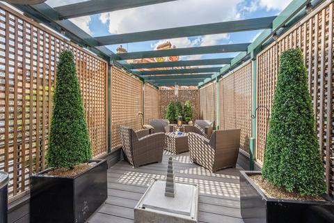 4 bedroom end of terrace house for sale, Walton Place, Knightsbridge, London, SW3