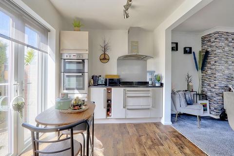 105 Barnaby Crescent, Middlesbrough, TS6 9HL