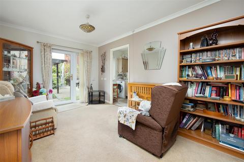 1 bedroom retirement property for sale, Raleigh Court, Trowbridge