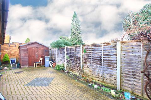 1a Sonia Gardens, Hounslow, TW5 0LZ