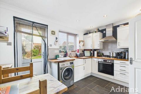 18 Blacksmith Close, Springfield, Chelmsford, CM1 6SY