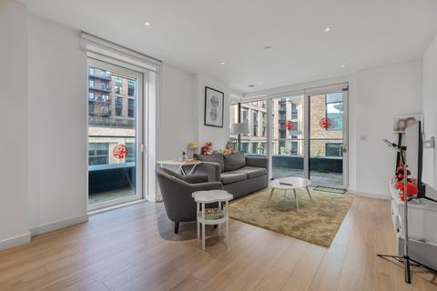 2 bedroom flat for sale, Skyline Apartments, Devan Grove, London