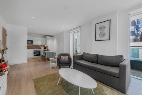 2 bedroom flat for sale, Skyline Apartments, Devan Grove, London