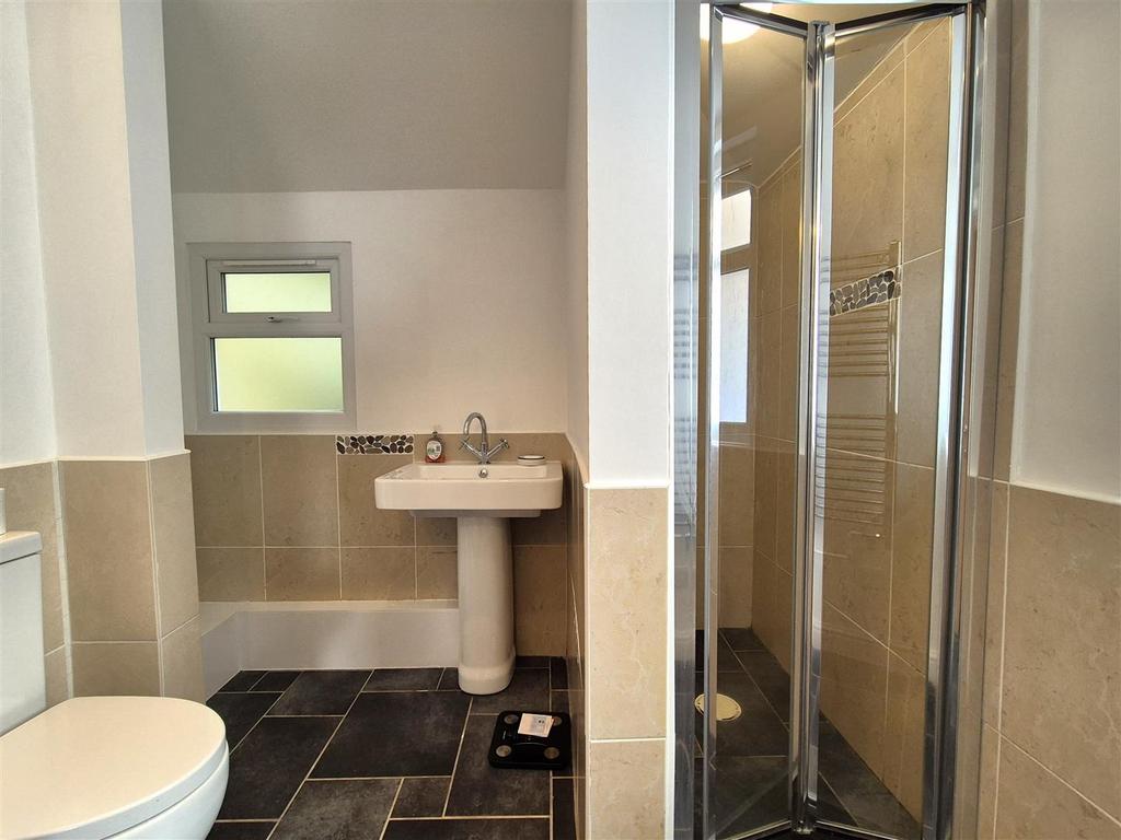 Shower room.jpg