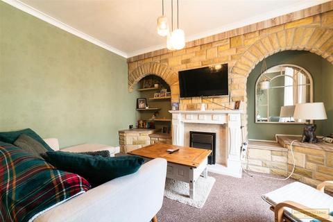 32 Olive Lane, Darwen, BB3 0ET