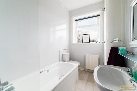 32 Olive Lane, Darwen, BB3 0ET