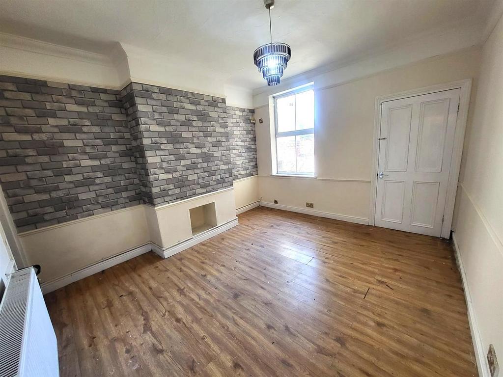 Reception Room 2 Pic 2