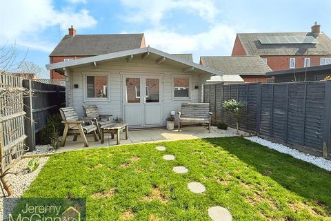 27 Hutton Road, Kineton, Warwick, CV35 0FE