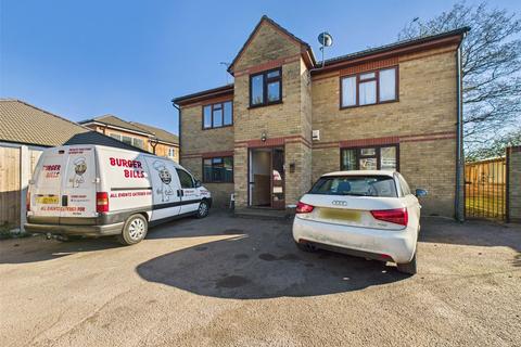 1 bedroom flat to rent, Lisa Court Marlborough Road, Romford RM7