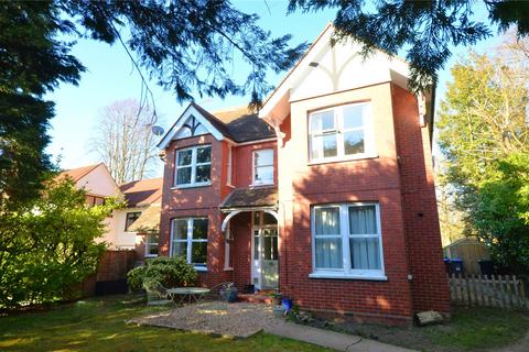 2 bedroom maisonette for sale, London Road, East Grinstead, West Sussex, RH19