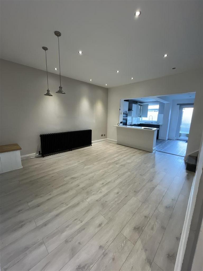 Dining area.jpg