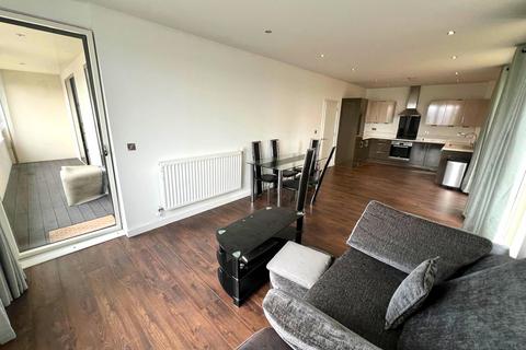 2 bedroom apartment to rent, Lock Side Way, London E16