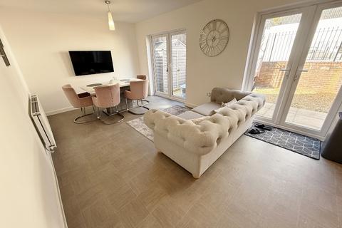5 bedroom detached house for sale, Clos Benallt Fawr, Fforest
