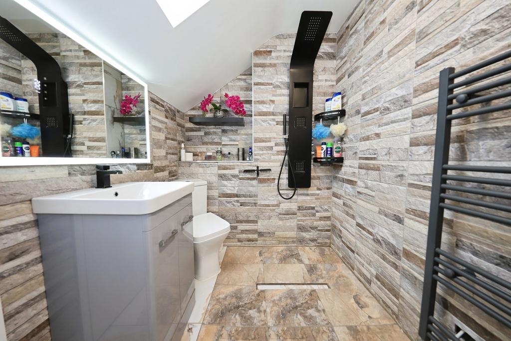 En-Suite Wet Room