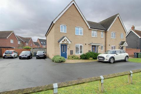 3 bedroom end of terrace house for sale, Aspen Walk, Dereham