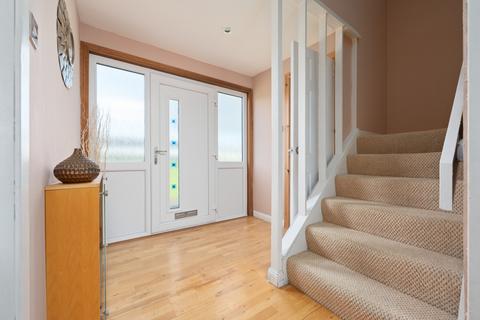 3 bedroom end of terrace house for sale, Yew Grove, Livingston, EH54