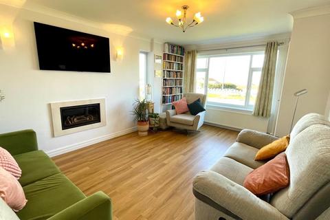 4 bedroom detached house for sale, Rhiwledyn, Llandudno