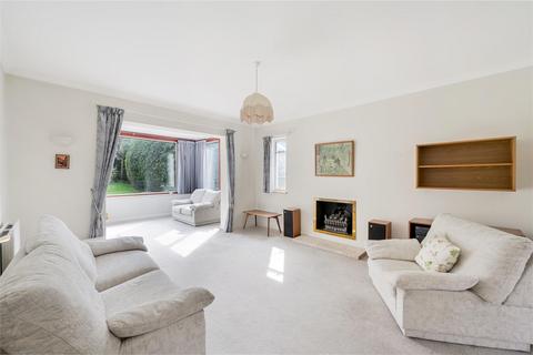 17 Chantry Hurst, Epsom, KT18 7BW