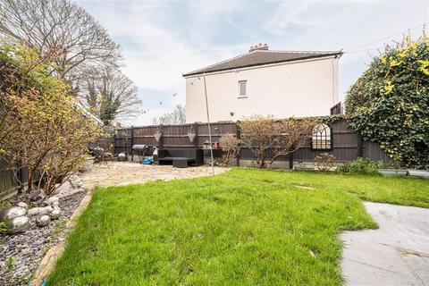 3 bedroom house for sale, Kashmir Road, London SE7