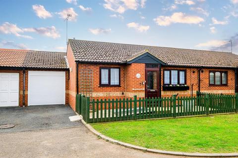 2 bedroom bungalow for sale, Soper Close, Chingford