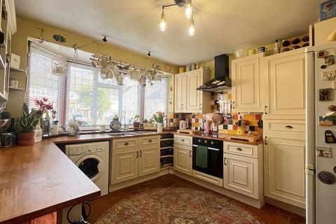 14 Ansell Grove, Carshalton, SM5 2BB