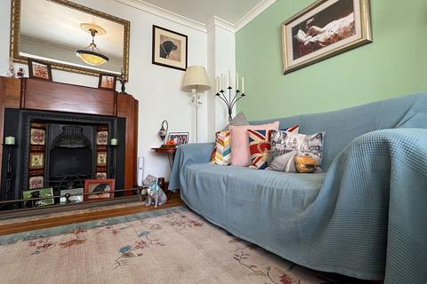 14 Ansell Grove, Carshalton, SM5 2BB