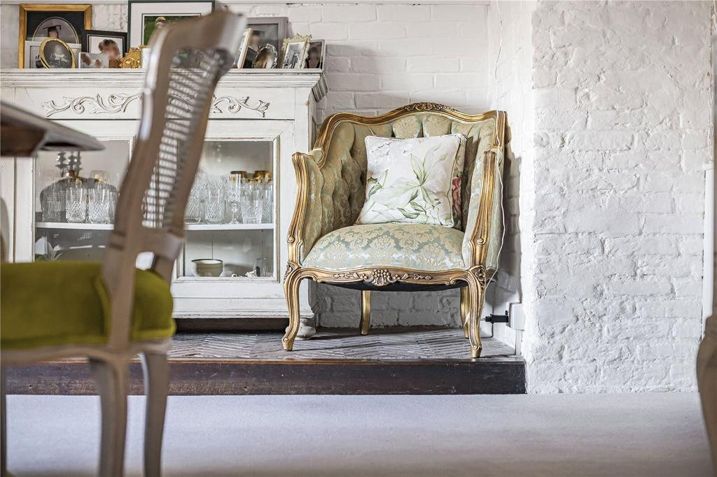 Dining Room Detail