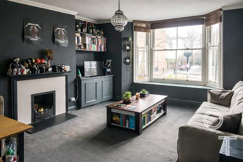 1 bedroom flat for sale, Prince Of Wales Road, Kentish Town, NW5