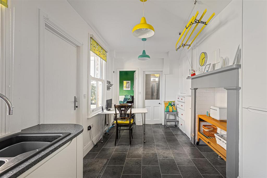 68 Wiggington road 52.jpg