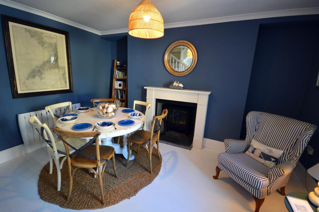 Reception Room/Dining Room