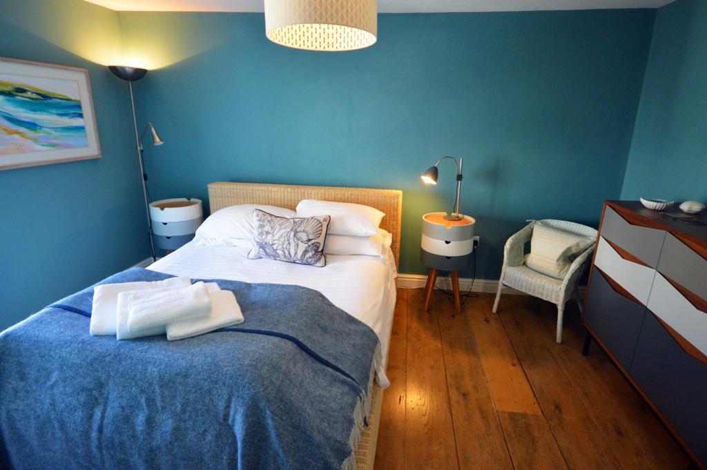 Front Double Bedroom 1