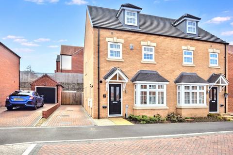 33 Heselden Drive, Wakefield, WF1 4FQ