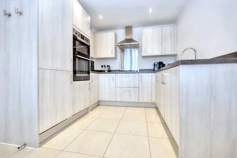 33 Heselden Drive, Wakefield, WF1 4FQ