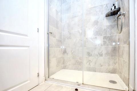 33 Heselden Drive, Wakefield, WF1 4FQ