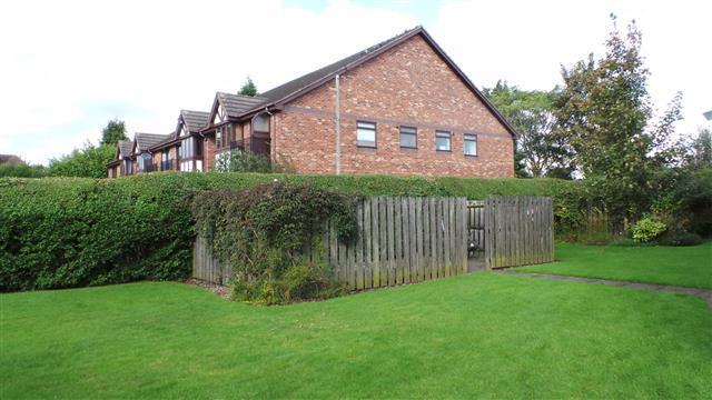 Compton Court 1 rear.JPG