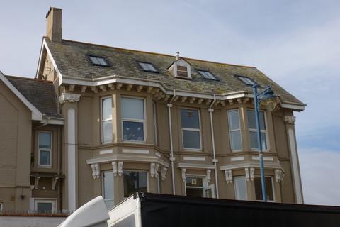 2 bedroom flat to rent, Little Triangle, Teignmouth TQ14