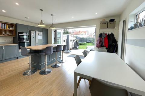 undefined, Fellows Road, FARNBOROUGH GU14
