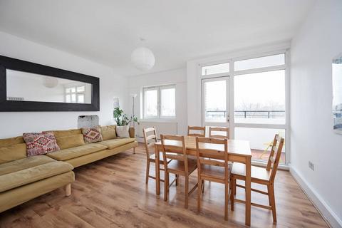 4 bedroom flat to rent, Percival Street, Clerkenwell, London, EC1V
