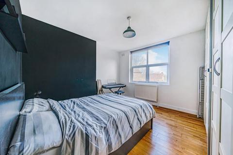 2 bedroom flat for sale, Newlands Park, Sydenham