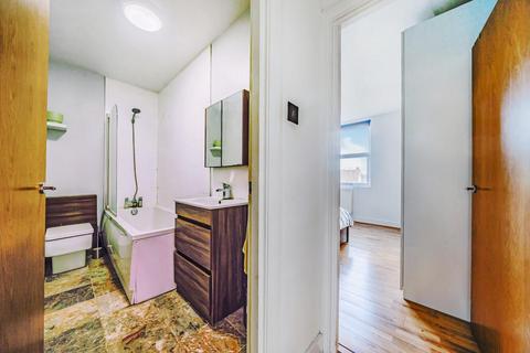2 bedroom flat for sale, Newlands Park, Sydenham