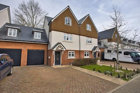 4 bedroom semi-detached house for sale, Westbrook Drive, Folkestone, CT20