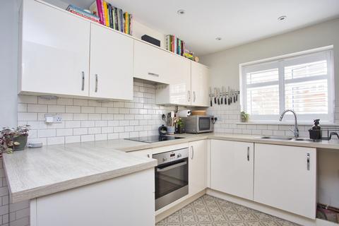 4 bedroom semi-detached house for sale, Westbrook Drive, Folkestone, CT20