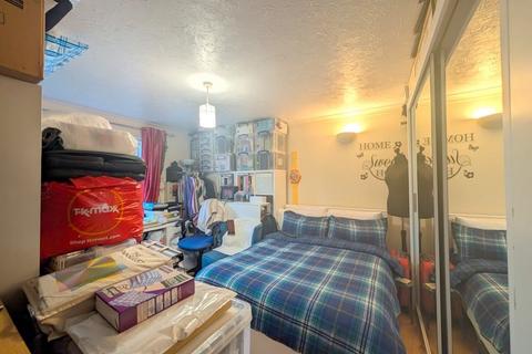undefined, Hatton Road, Feltham, TW14