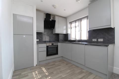 2 bedroom apartment to rent, Hutton Road, Shenfield, CM15