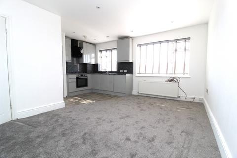 2 bedroom apartment to rent, Hutton Road, Shenfield, CM15