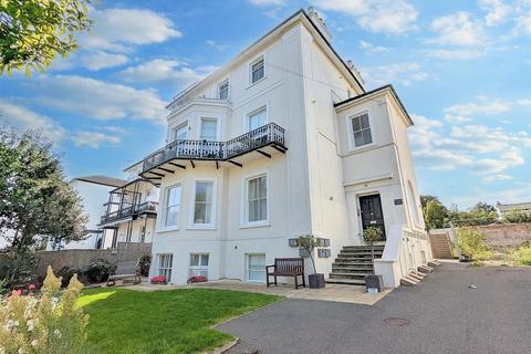 1 bedroom flat for sale, Castle Street, Ryde